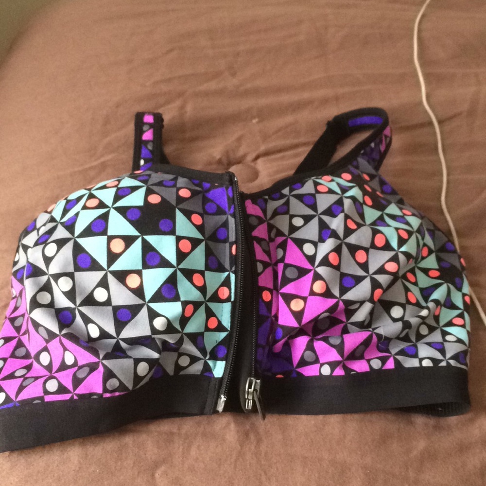 32ddd sports bra